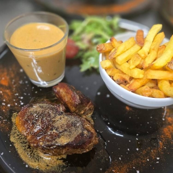 Le Clos Des Oliviers - Restaurant Lançon-Provence - Restaurant Terrasse Vitrolles